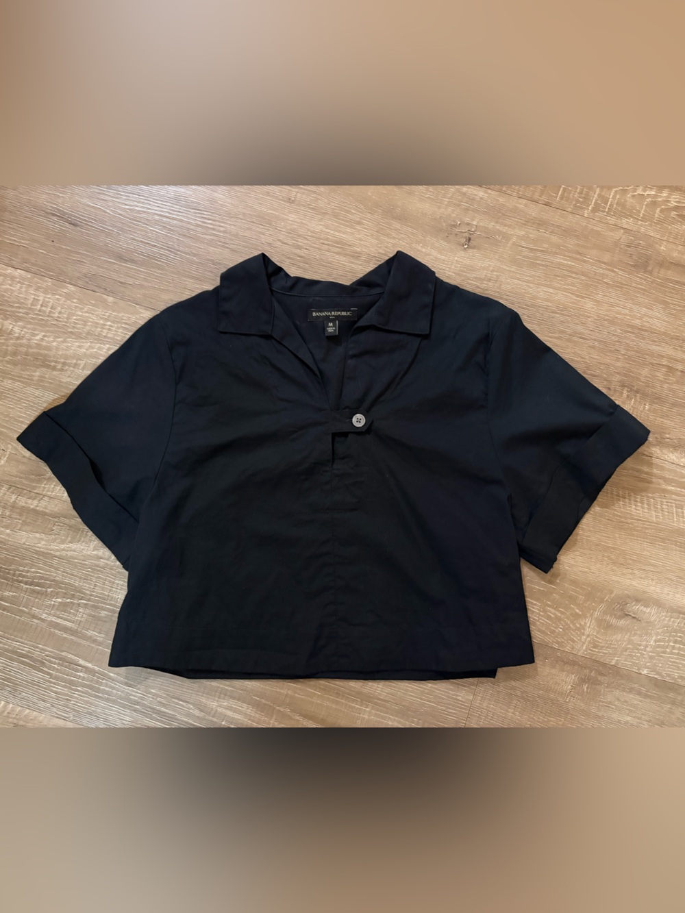 Banana Republic Black Short Sleeve Collared Crop Top